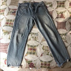 Levi’s Size 28 “wedgie” light blue wash denim jeans